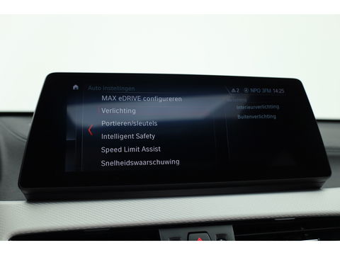 BMW X1 xDrive25e M Sport | Pano | HUD | Leder | Camera | Keyless | Navi | Stoelverw. | Apple CarPlay