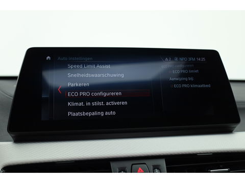 BMW X1 xDrive25e M Sport | Pano | HUD | Leder | Camera | Keyless | Navi | Stoelverw. | Apple CarPlay