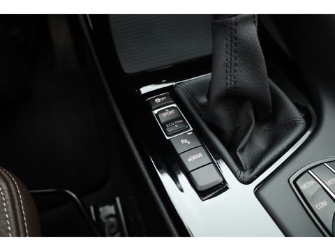 BMW X1 xDrive25e M Sport | Pano | HUD | Leder | Camera | Keyless | Navi | Stoelverw. | Apple CarPlay