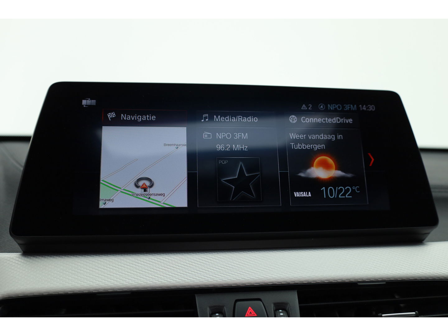 BMW X1 xDrive25e M Sport | Pano | HUD | Leder | Camera | Keyless | Navi | Stoelverw. | Apple CarPlay