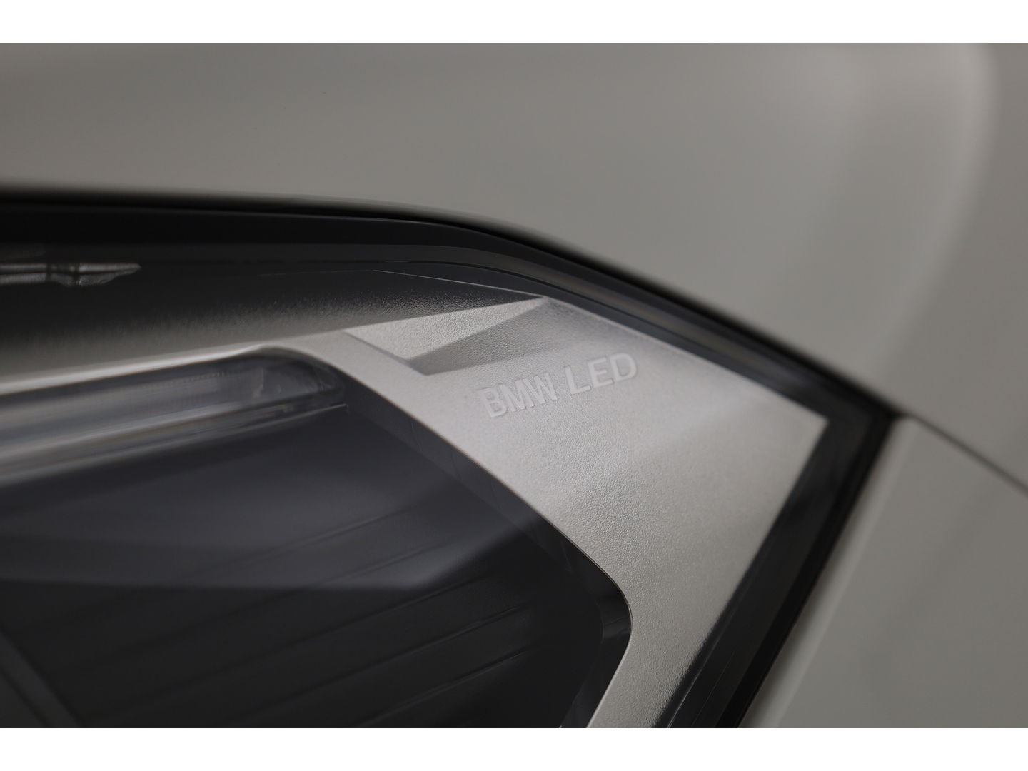 BMW X1 xDrive25e M Sport | Pano | HUD | Leder | Camera | Keyless | Navi | Stoelverw. | Apple CarPlay