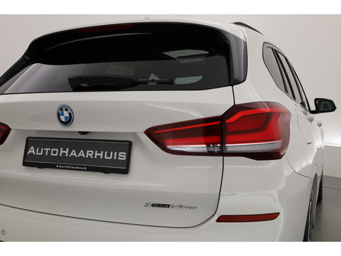 BMW X1 xDrive25e M Sport | Pano | HUD | Leder | Camera | Keyless | Navi | Stoelverw. | Apple CarPlay