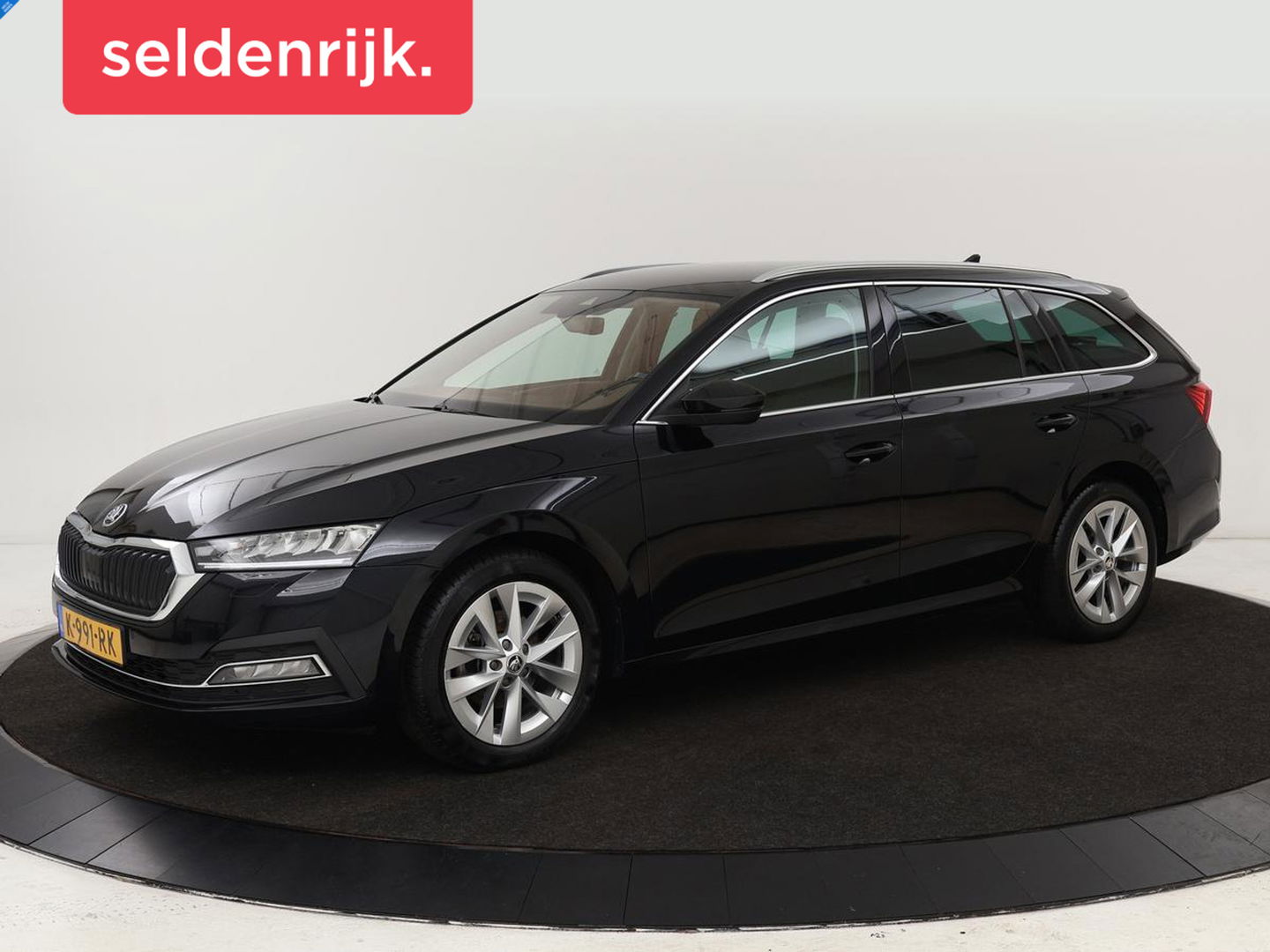 Škoda Octavia 1.0 e-TSI Bns Edition Plus | Memory | Stoelverwarming | Trekhaak | Elektrische achterklep | Head-up | Adaptive cruise control