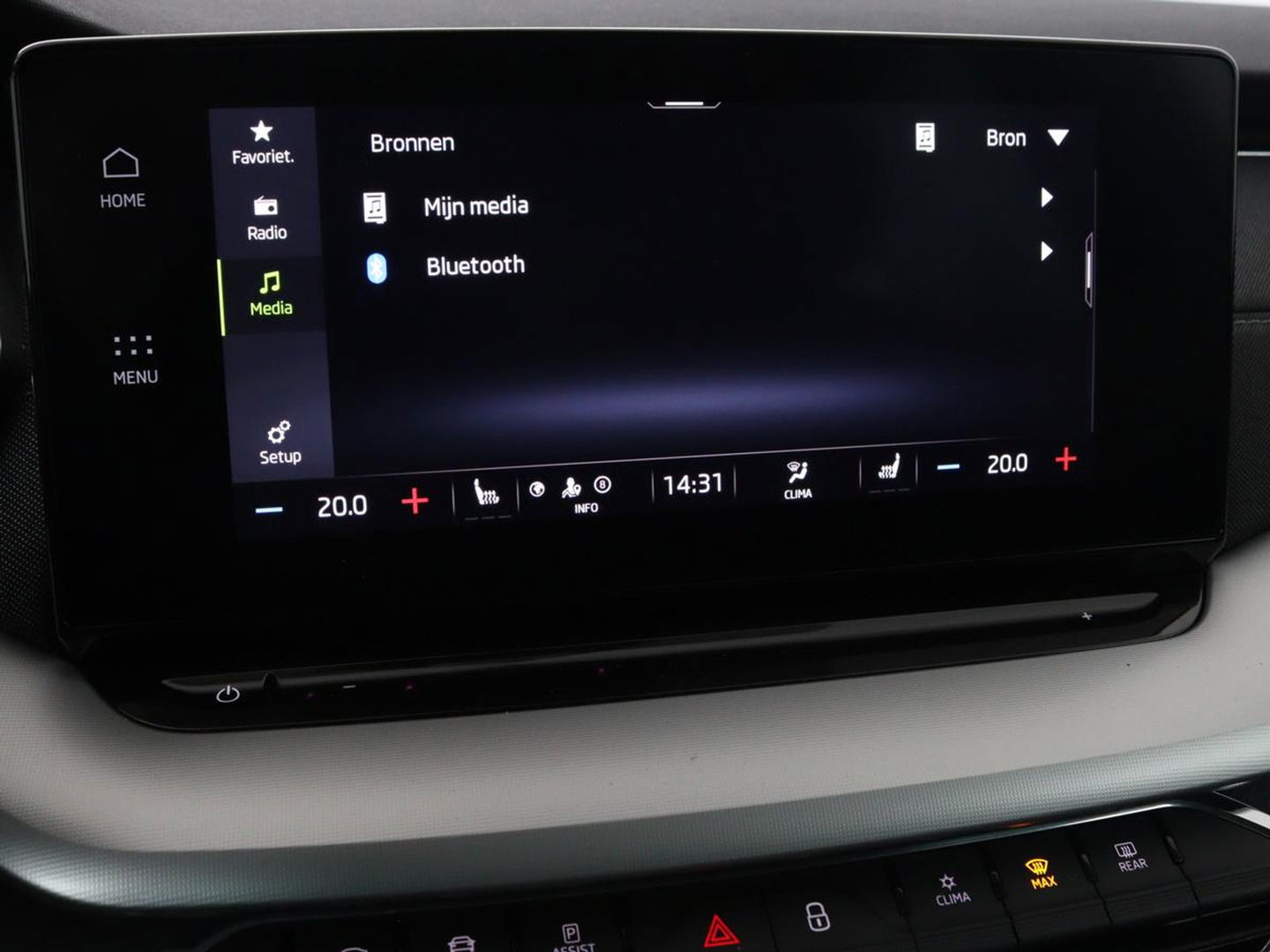 Škoda Octavia 1.0 e-TSI Bns Edition Plus | Memory | Stoelverwarming | Trekhaak | Elektrische achterklep | Head-up | Adaptive cruise control