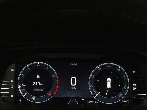 Škoda Octavia 1.0 e-TSI Bns Edition Plus | Memory | Stoelverwarming | Trekhaak | Elektrische achterklep | Head-up | Adaptive cruise control