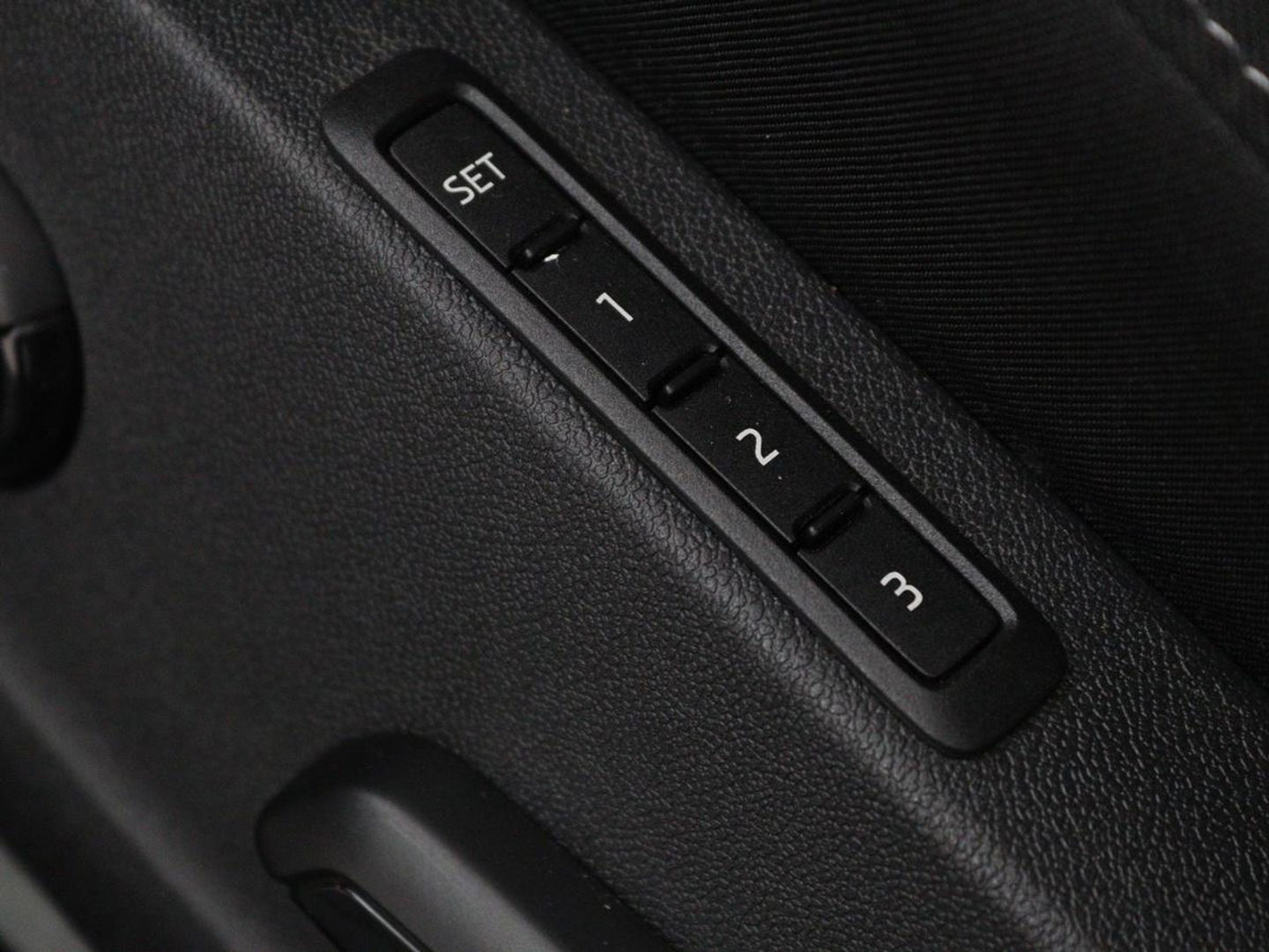 Škoda Octavia 1.0 e-TSI Bns Edition Plus | Memory | Stoelverwarming | Trekhaak | Elektrische achterklep | Head-up | Adaptive cruise control