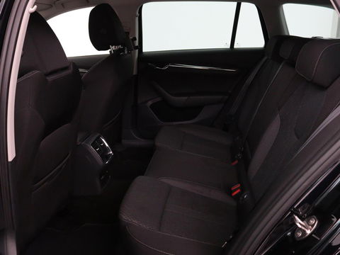 Škoda Octavia 1.0 e-TSI Bns Edition Plus | Memory | Stoelverwarming | Trekhaak | Elektrische achterklep | Head-up | Adaptive cruise control