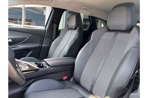 Peugeot 3008 1.6 HYBRID ALLURE P.BNS NAVI LMV AIRCO PDC CAMERA