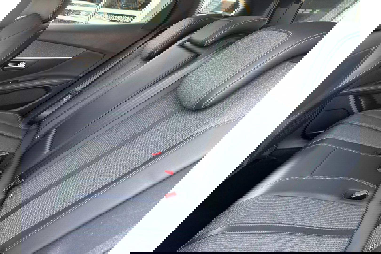 Peugeot 3008 1.6 HYBRID PHEV ALLURE P.BNS NAVI LMV AIRCO PDC CAMERA