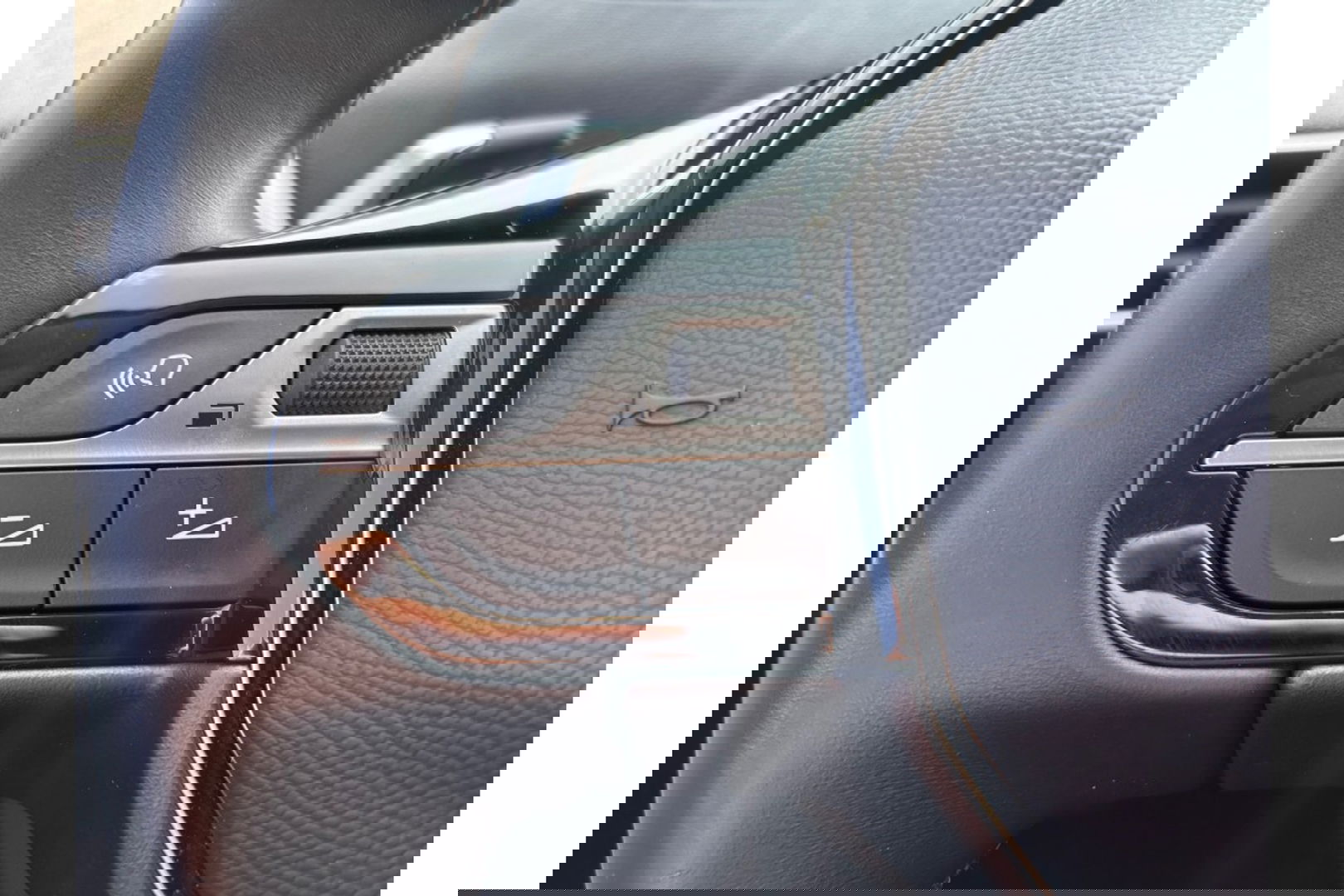 Peugeot 3008 1.6 HYBRID PHEV ALLURE P.BNS NAVI LMV AIRCO PDC CAMERA