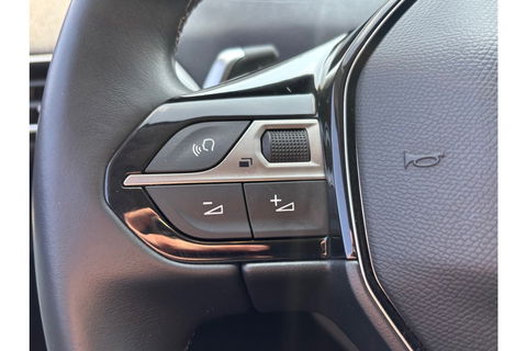 Peugeot 3008 1.6 HYBRID ALLURE P.BNS NAVI LMV AIRCO PDC CAMERA
