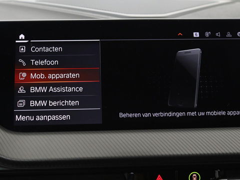 BMW 1-serie 118i Intro Ed. | Carplay | Full LED | Sportstoelen | Navigatie | Climate control | Bleutooth | PDC | Trekhaak | Sfeerverlichting