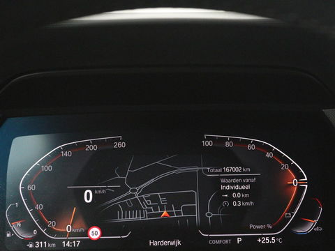 BMW 1-serie 118i Intro Ed. | Carplay | Full LED | Sportstoelen | Navigatie | Climate control | Bleutooth | PDC | Trekhaak | Sfeerverlichting