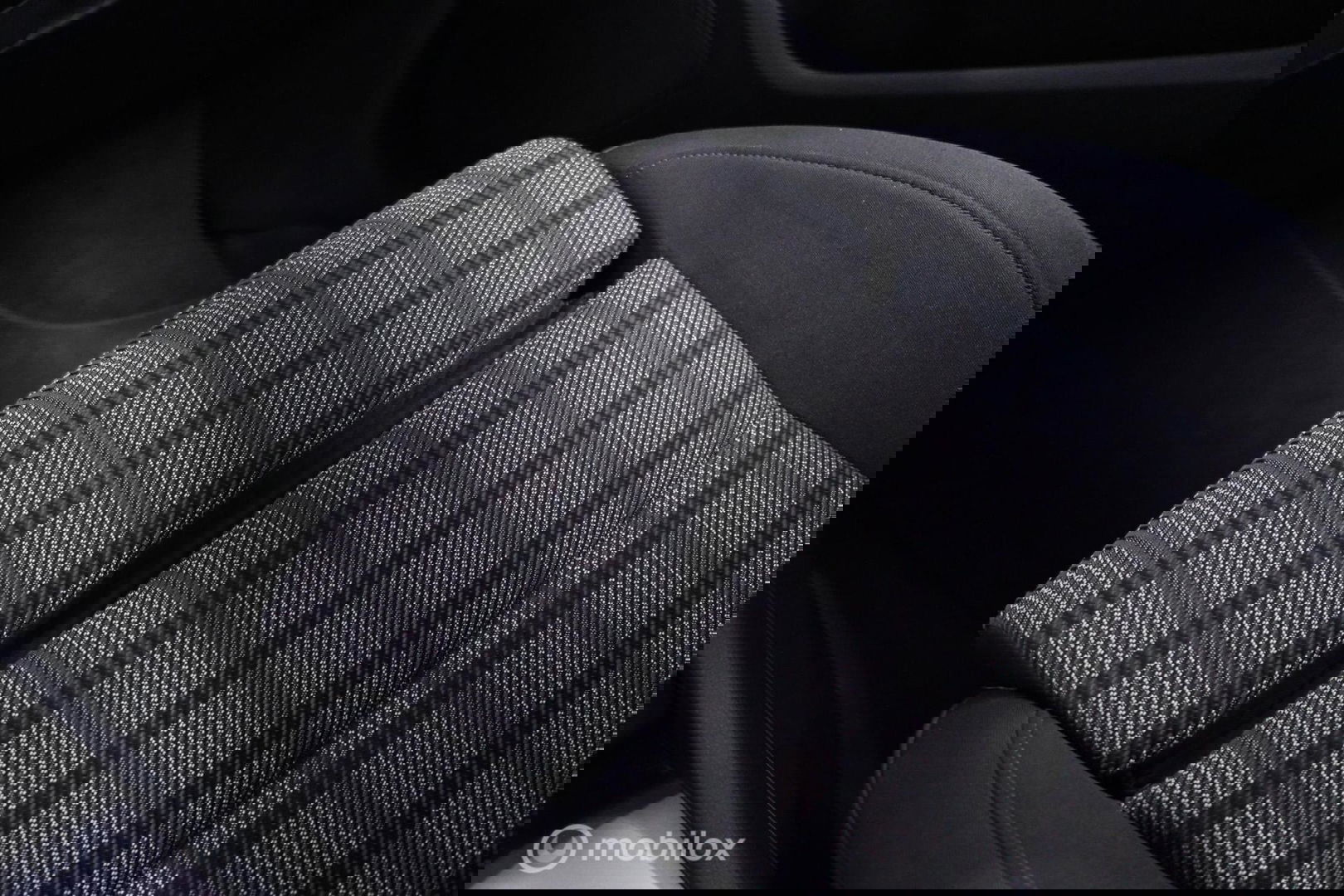 Audi Q3 1.4 TFSI CoD Design Pro Line Plus | LED | S tronic | Lage km stand | Rijklaarprijs |