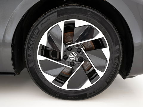 Volkswagen ID.3 First 58 kWh (INCL-BTW) *ADAPTIVE-CRUISE | FULL-LED | NAVI-FULLMAP | DIGI-COCKPIT | HEATED-COMFORT-SEATS | DAB+ | AMBIENT-LIGHT | MICROFIBRE | ECC | IQ-DRIVE | PDC | 18''ALU *