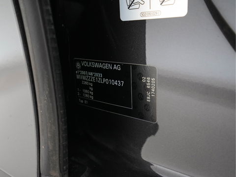Volkswagen ID.3 First 58 kWh (INCL-BTW) *ADAPTIVE-CRUISE | FULL-LED | NAVI-FULLMAP | DIGI-COCKPIT | HEATED-COMFORT-SEATS | DAB+ | AMBIENT-LIGHT | MICROFIBRE | ECC | IQ-DRIVE | PDC | 18''ALU *