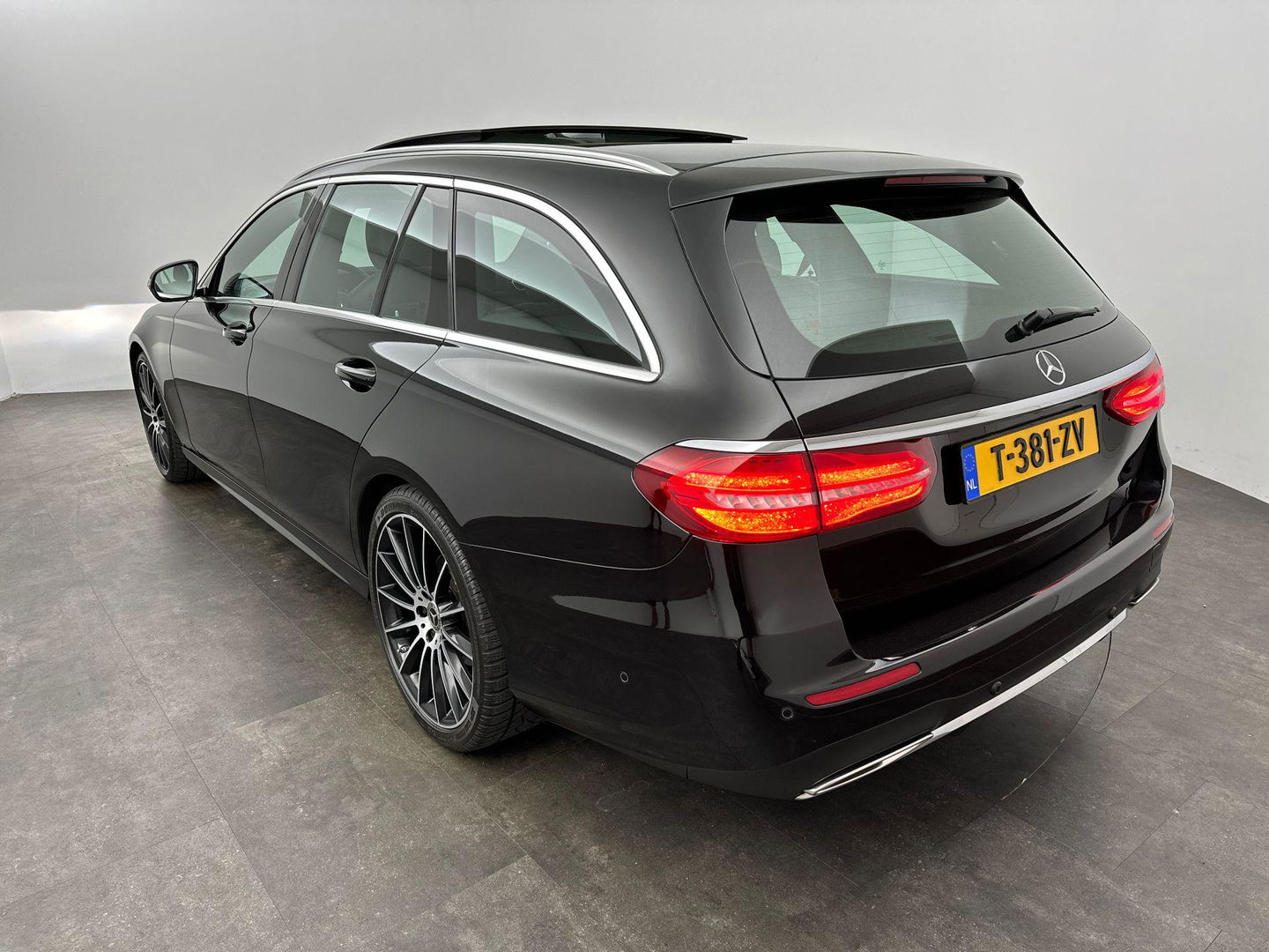 Mercedes-Benz E-Klasse Estate 200 Business Solution AMG