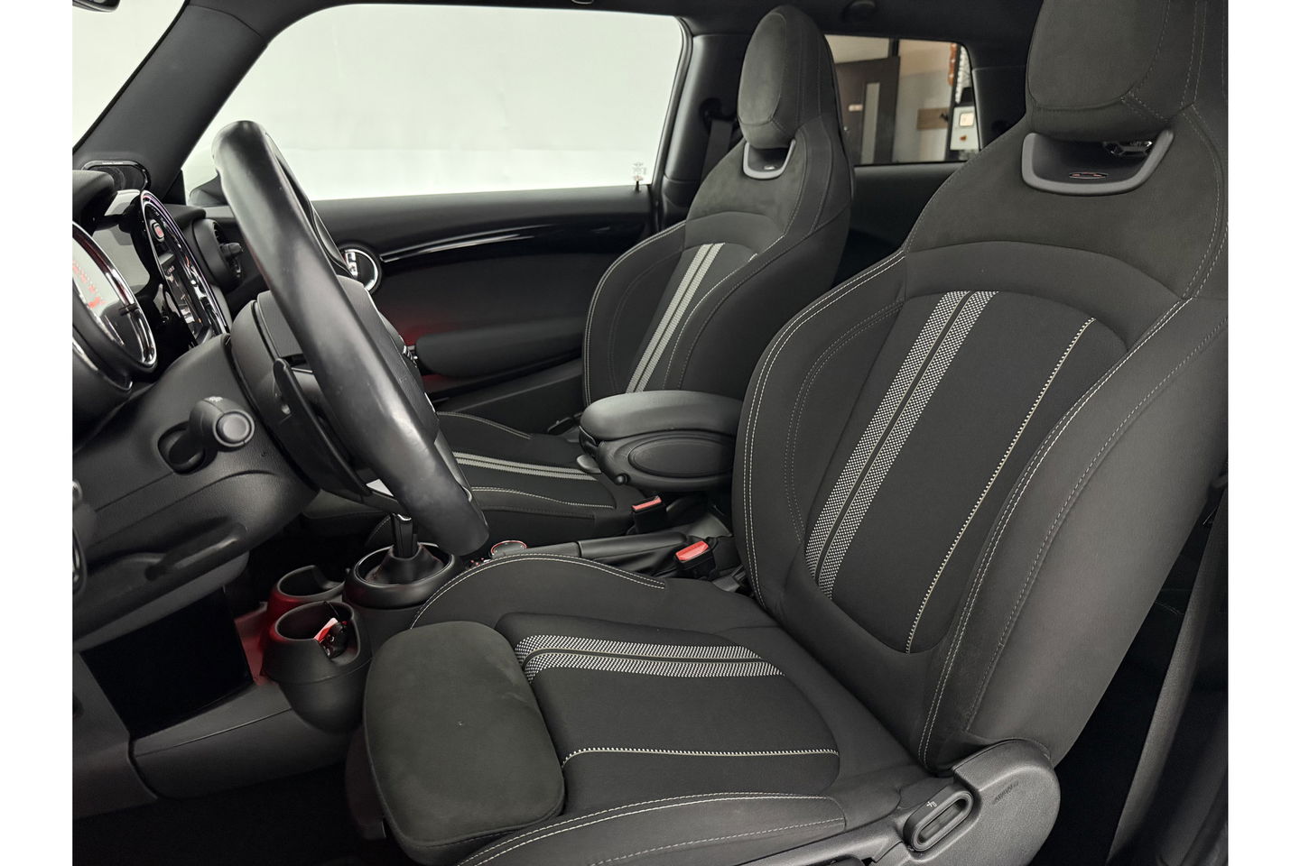 MINI Cooper S 2.0 Cooper S Knightsbridge Edition 192PK Harman/Kardon Pano Sfeer LED Clima Cruise Navi PDC 17"LMV