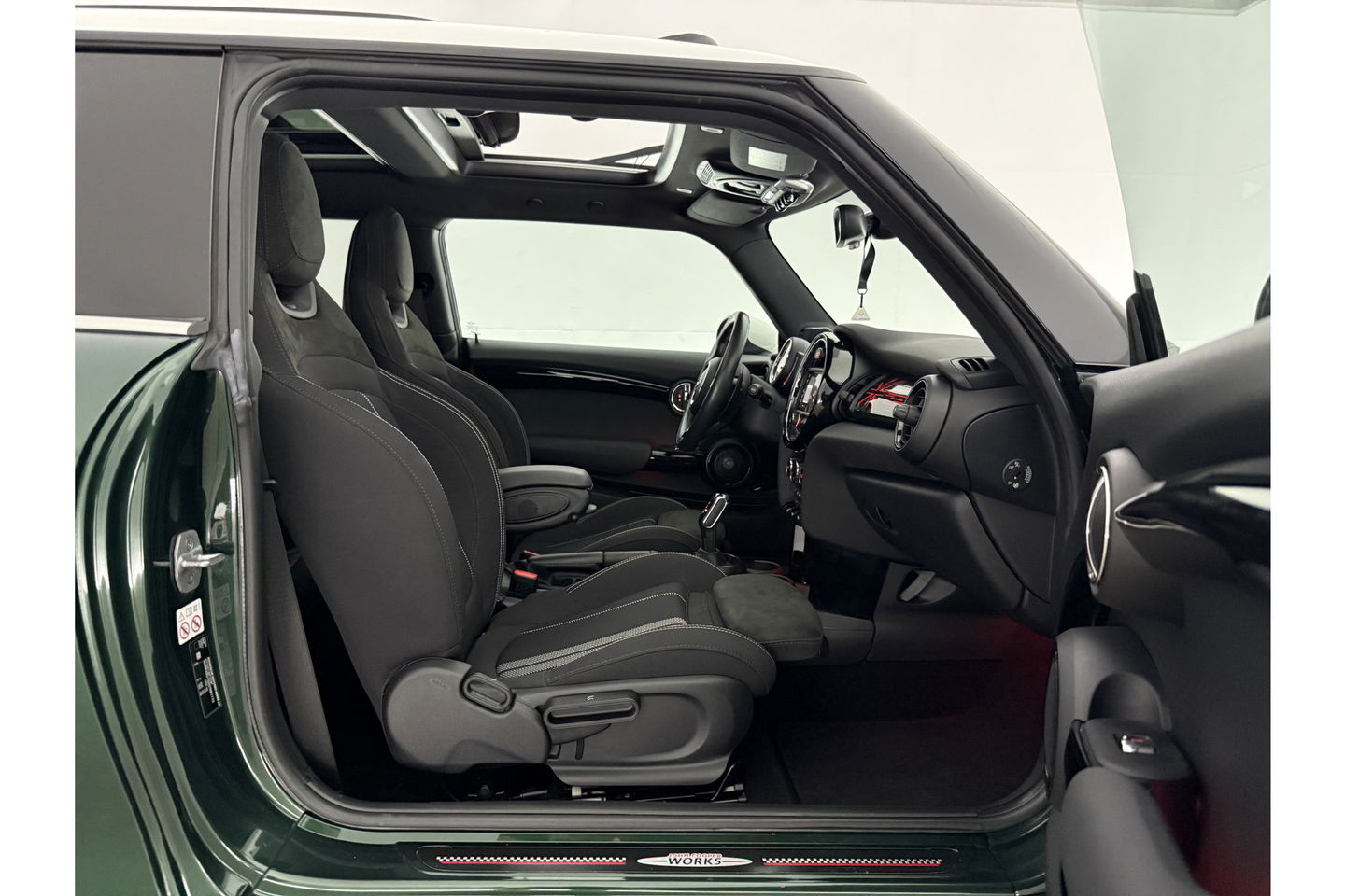 MINI Cooper S 2.0 Cooper S Knightsbridge Edition 192PK Harman/Kardon Pano Sfeer LED Clima Cruise Navi PDC 17"LMV