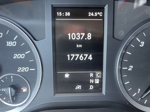 Mercedes-Benz Vito 116 CDI automaat Lang L2H1 / DC 5 persoons / vaste prijs rijklaar € 30.950 ex btw / lease vanaf € / bruin leer ! / airco / cruise / achterdeuren / trekhaak 2500 kg
