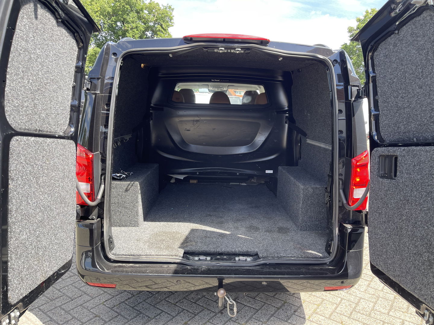 Mercedes-Benz Vito 116 CDI automaat Lang L2H1 / DC 5 persoons / vaste prijs rijklaar € 30.950 ex btw / lease vanaf € / bruin leer ! / airco / cruise / achterdeuren / trekhaak 2500 kg