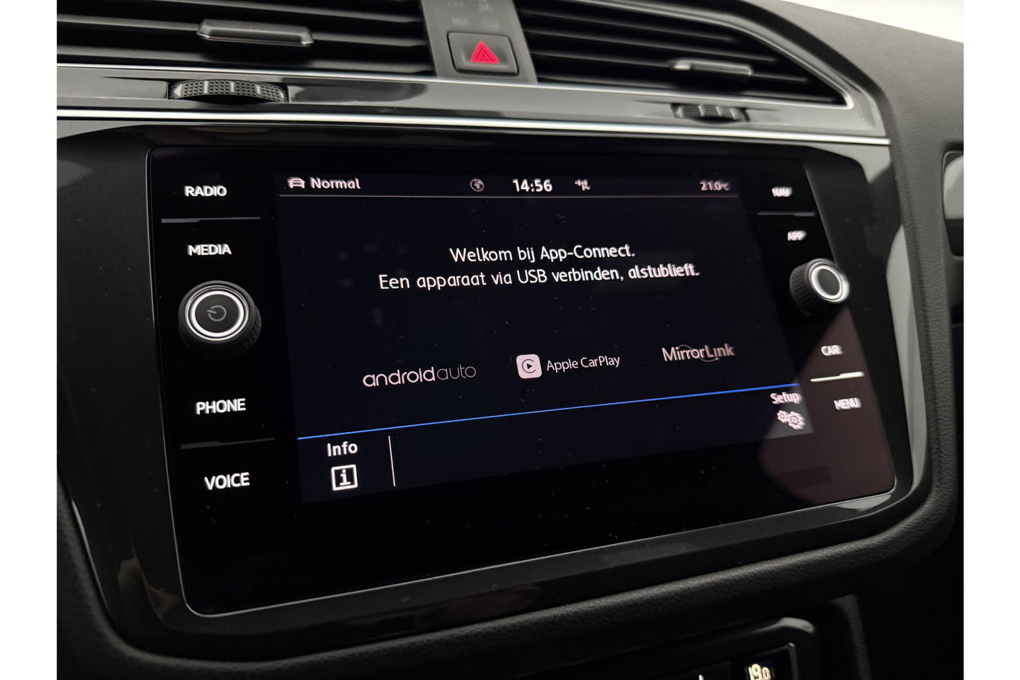 Volkswagen Tiguan 1.5 TSI 150PK ACT R-Line Pano LED Virtual Clima Cruise Carplay Navi PDC 19"LMV