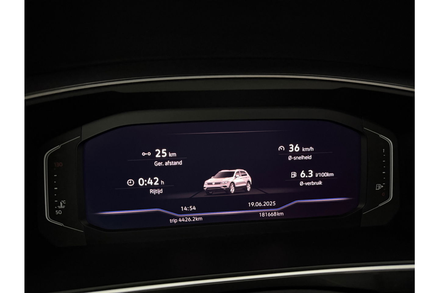 Volkswagen Tiguan 1.5 TSI 150PK ACT R-Line Pano LED Virtual Clima Cruise Carplay Navi PDC 19"LMV