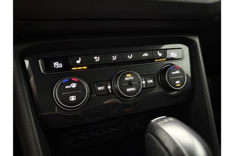 Volkswagen Tiguan 1.5 TSI 150PK ACT R-Line Pano LED Virtual Clima Cruise Carplay Navi PDC 19"LMV