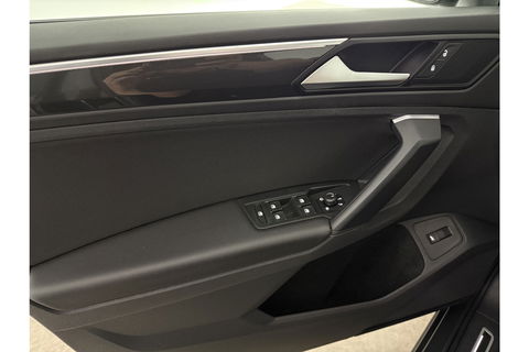 Volkswagen Tiguan 1.5 TSI 150PK ACT R-Line Pano LED Virtual Clima Cruise Carplay Navi PDC 19"LMV