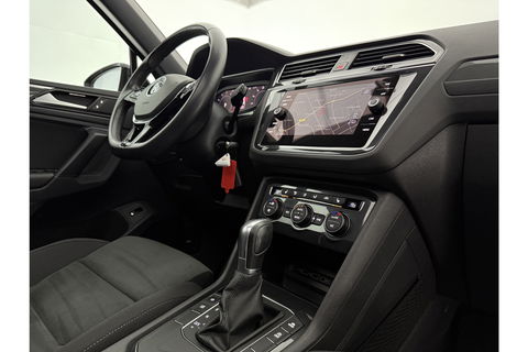 Volkswagen Tiguan 1.5 TSI 150PK ACT R-Line Pano LED Virtual Clima Cruise Carplay Navi PDC 19"LMV