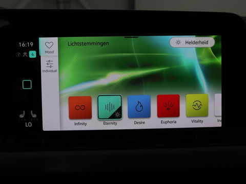Volkswagen GOLF Variant 1.0 TSI Life Business | Stoel & Stuurverwarming | Memory | Carplay | Adaptive cruise | Sfeerverlichting | PDC