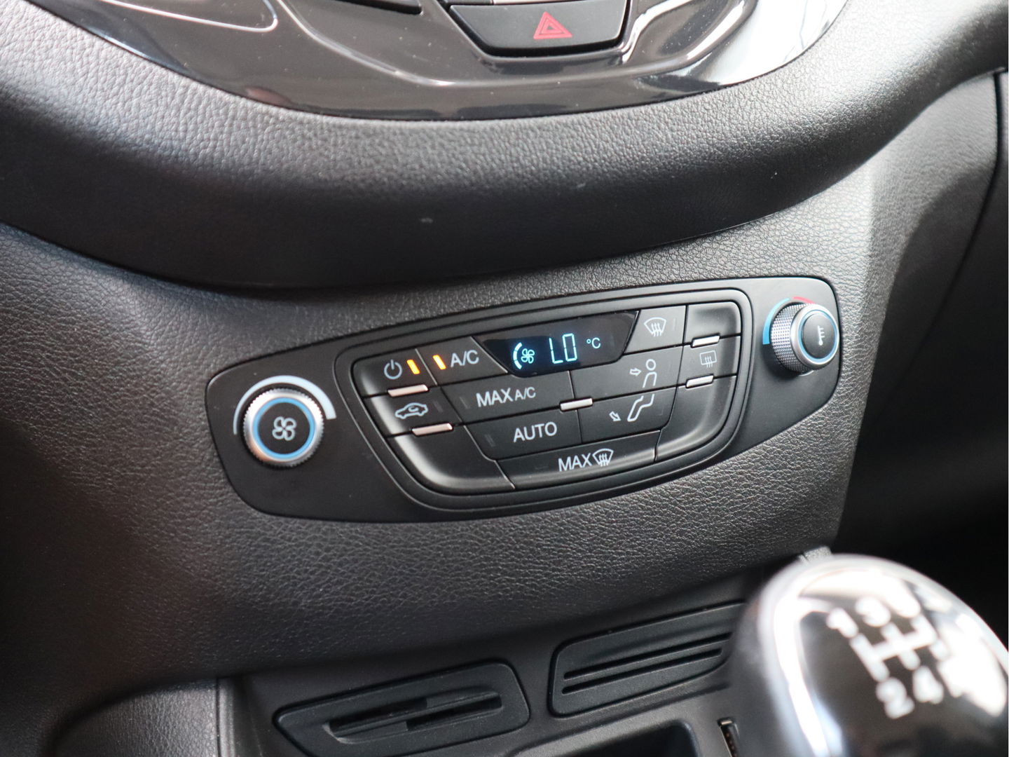 Ford Transit Courier 1.5 TDCI 95pk Euro 6 Sport - Camera - Airco