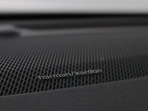 Volvo V60 2.0 T5 Momentum | Leder | Trekhaak | Stoelverwarming | LMV 20 inch | Harman/Kardon | Adaptive cruise | DAB+