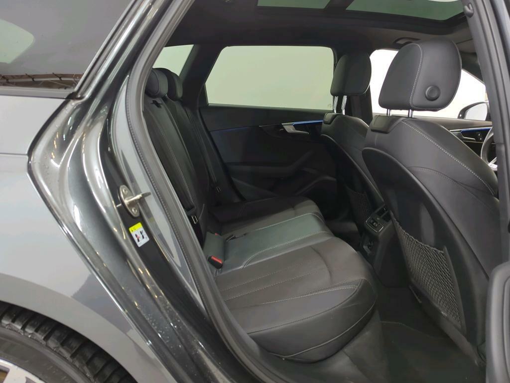 Audi A4 Avant 35 TFSI S-Line Black Edition Pano Virtual Sfeer NAP