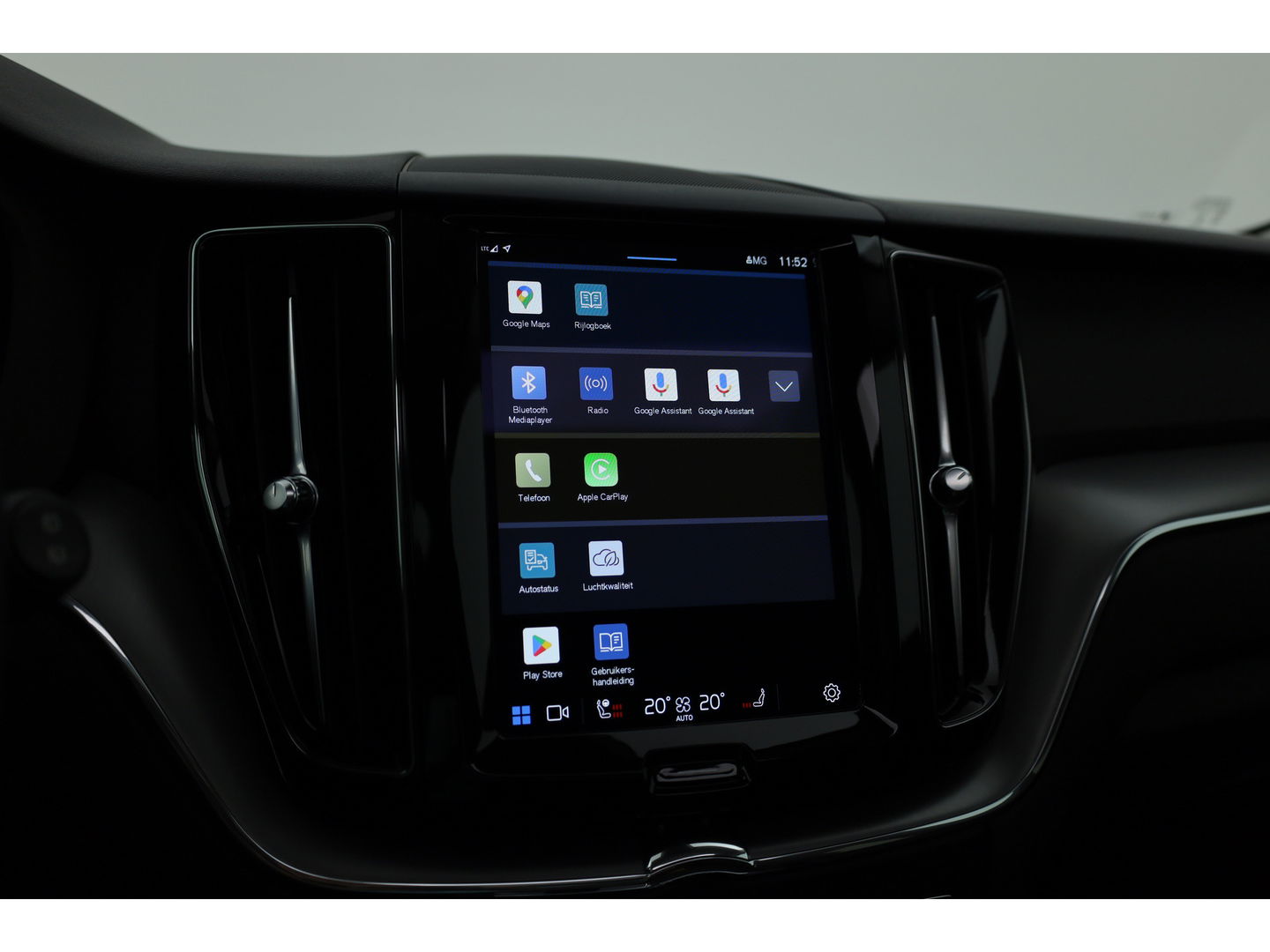 Volvo XC60 T6 Recharge Core | Pano | Pilot Assist | Camera | Stoel- Stuurverw. | Google info.