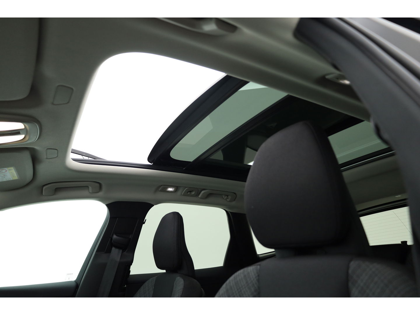 Volvo XC60 T6 Recharge Core | Pano | Pilot Assist | Camera | Stoel- Stuurverw. | Google info.