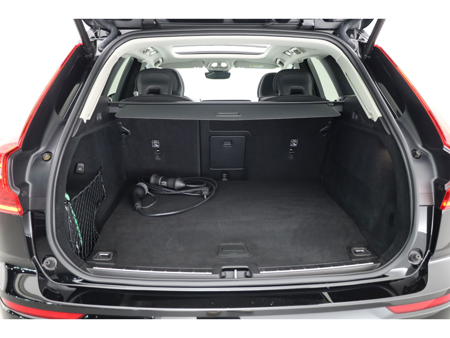 Volvo XC60 T6 Recharge Core | Pano | Pilot Assist | Camera | Stoel- Stuurverw. | Google info.