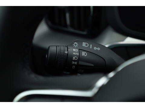 Volvo XC60 T6 Recharge Core | Pano | Pilot Assist | Camera | Stoel- Stuurverw. | Google info.