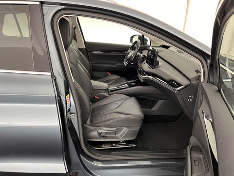 Škoda Enyaq iV 80 [ 3-Fase ] (INCL-BTW) *PANO | FULL-LEATHER | HEAD-UP | ADAPT.CRUISE | MEMORY-PACK | FULL-LED | DIGI-COCKPIT | BLIND-SPOT | NAVI-FULLMAP | KEYLESS | CAMERA | COMFORT-SEATS | KEYLESS | AMBIENT-LIGHT | 19'