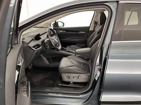 Škoda Enyaq iV 80 [ 3-Fase ] (INCL-BTW) *PANO | FULL-LEATHER | HEAD-UP | ADAPT.CRUISE | MEMORY-PACK | FULL-LED | DIGI-COCKPIT | BLIND-SPOT | NAVI-FULLMAP | KEYLESS | CAMERA | COMFORT-SEATS | KEYLESS | AMBIENT-LIGHT | 19'