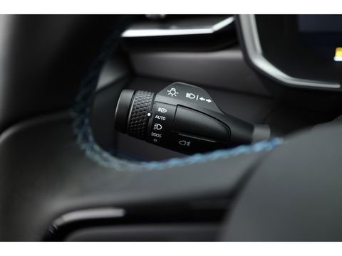 Lynk & Co 01 1.5 | Pano | 360cam | Zwarte hemel | Adapt. Cruise | Keyless | Infinity audio