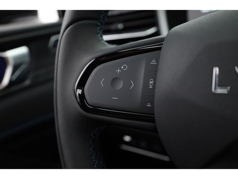 Lynk & Co 01 1.5 | Pano | 360cam | Zwarte hemel | Adapt. Cruise | Keyless | Infinity audio