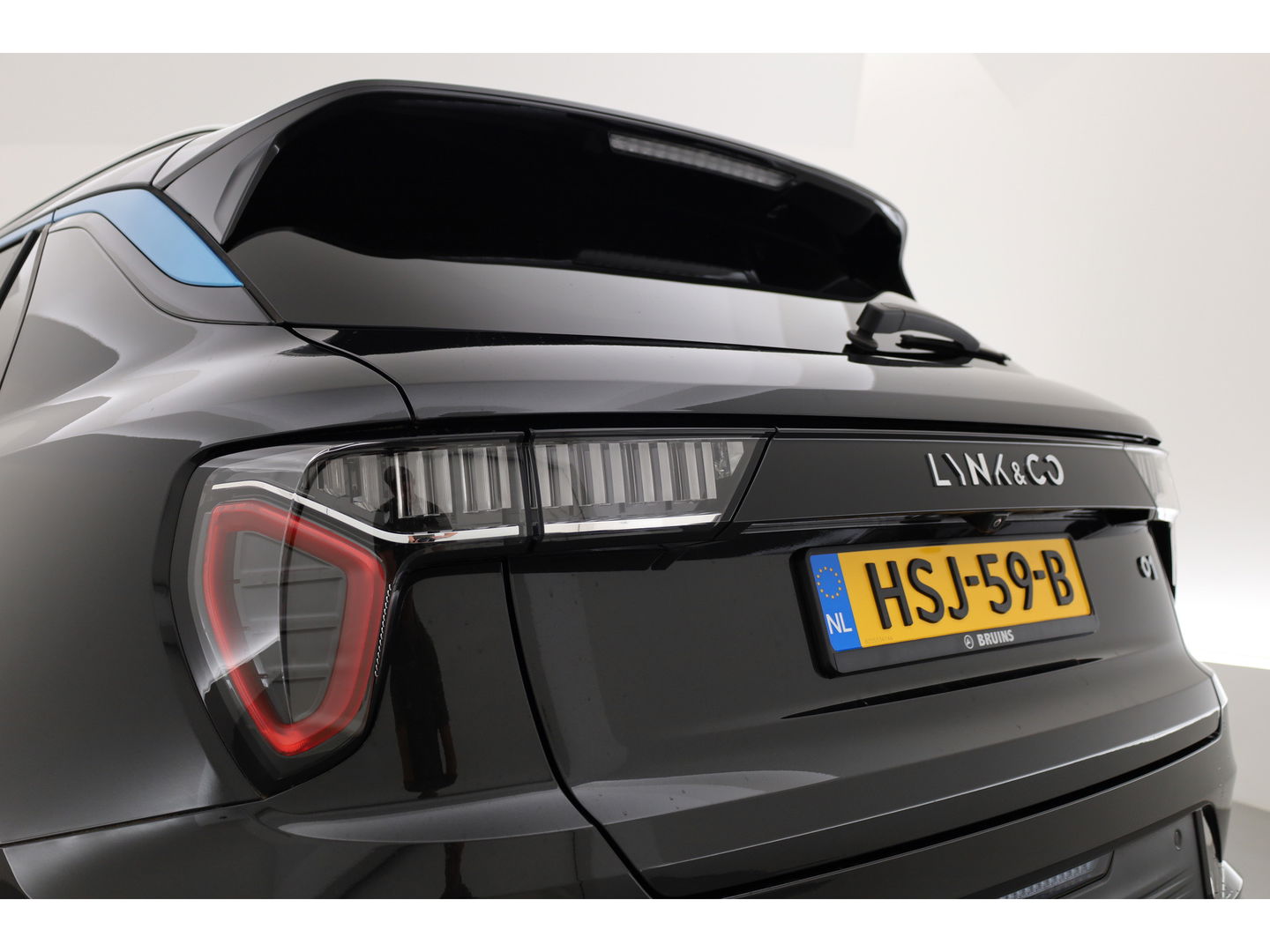 Lynk & Co 01 1.5 | Pano | 360cam | Zwarte hemel | Adapt. Cruise | Keyless | Infinity audio