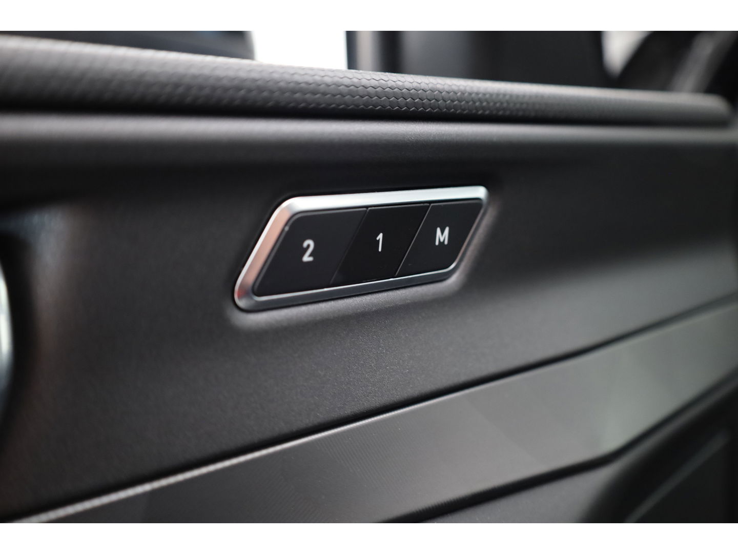 Lynk & Co 01 1.5 | Pano | 360cam | Zwarte hemel | Adapt. Cruise | Keyless | Infinity audio