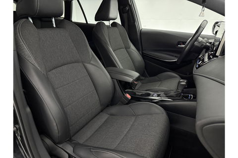 Toyota Corolla 1.8 Hybrid Business Plus 148PK Camera Clima Cruise LED Virtual Navigatie 17"LMV