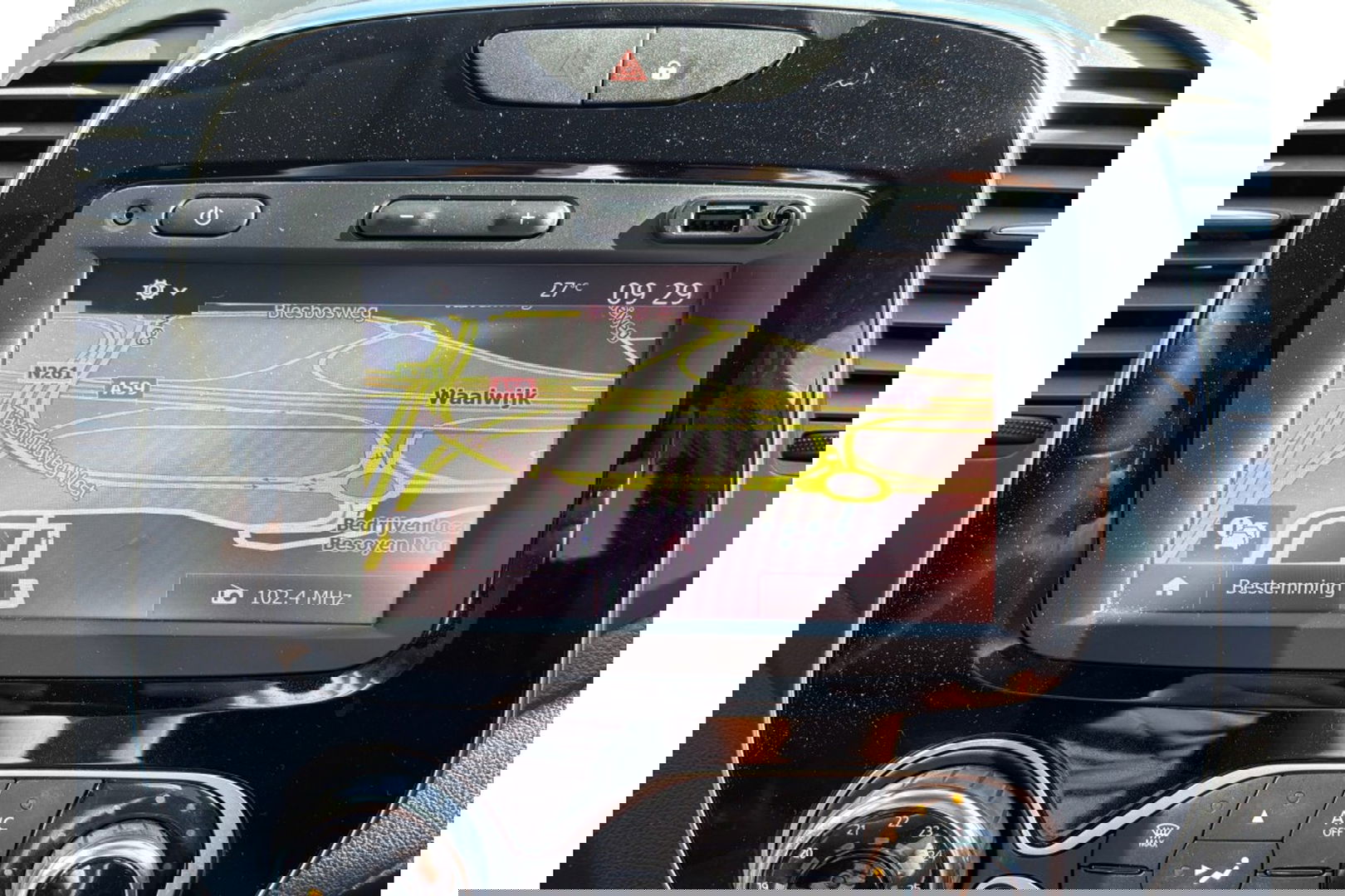Renault Captur 0.9 TCE INTENS 90PK AIRCO NAVI PDC LMV