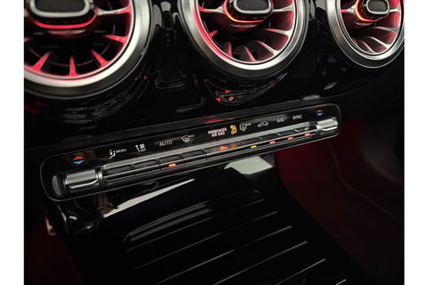 Mercedes-Benz A-Klasse 180 AMG Pano Sfeerverl. Burmester Camera Virtual LED Memory Clima Cruise Navi PDC 18''LMV