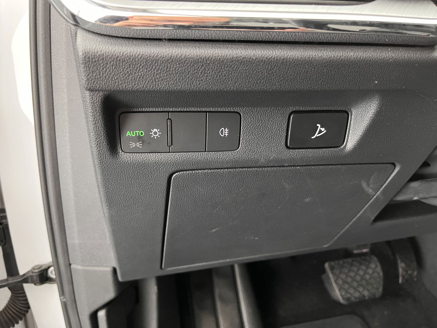 Škoda Enyaq iV 80 (INCL.BTW) *DIGI-COCKPIT | FULL-LED | 1/2LEATHER | BLINDSPOT | CAMERA | NAVI-FULLMAP | DAB+ | KEYLESS | 19''ALU*