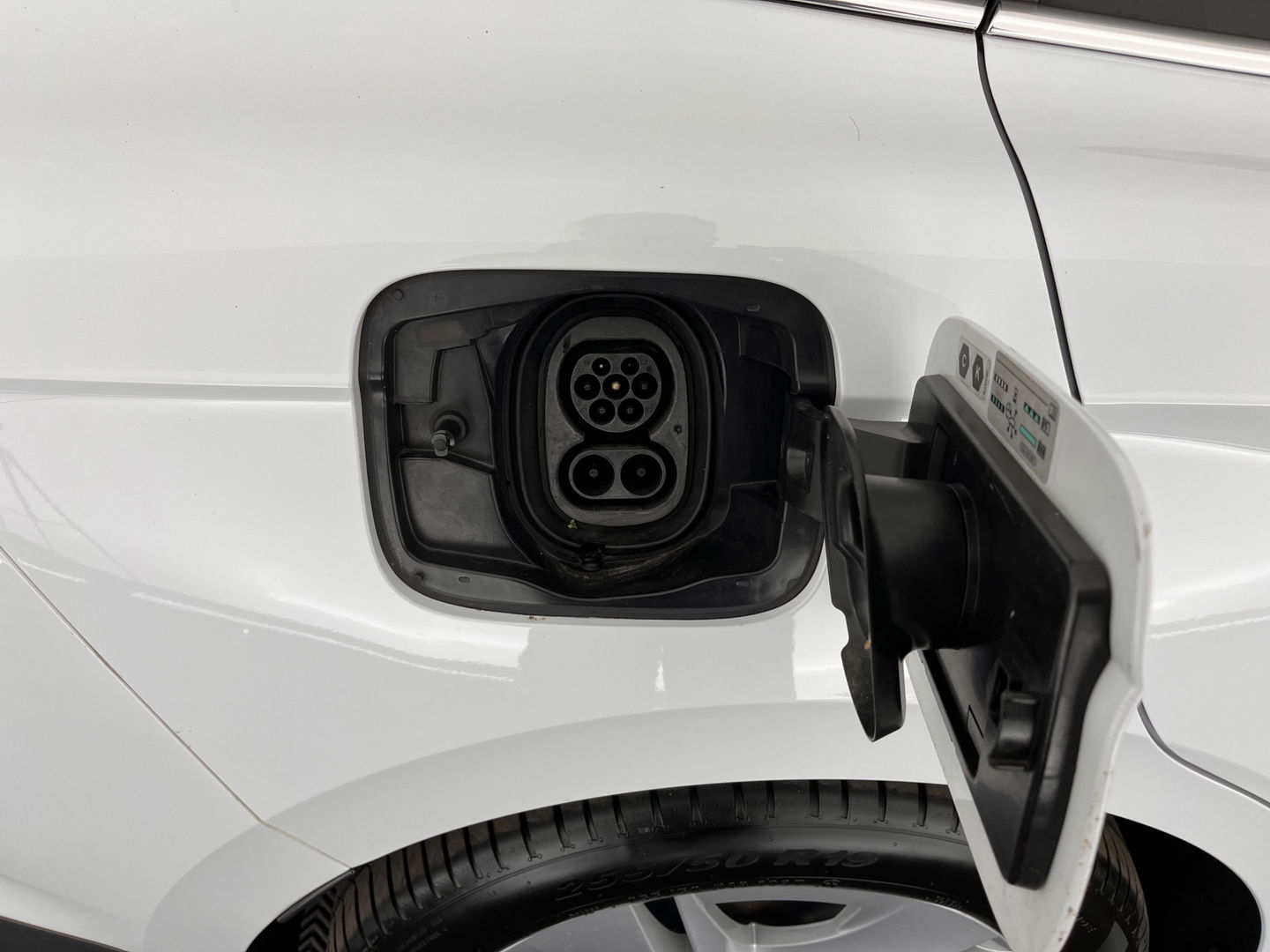 Škoda Enyaq iV 80 (INCL.BTW) *DIGI-COCKPIT | FULL-LED | 1/2LEATHER | BLINDSPOT | CAMERA | NAVI-FULLMAP | DAB+ | KEYLESS | 19''ALU*