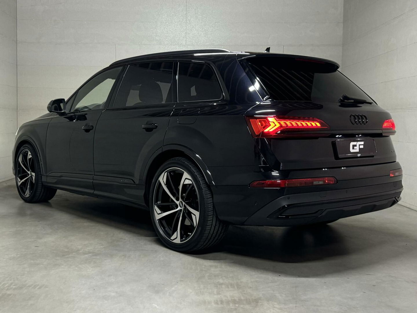 Audi Q7 55 TFSI e Quattro BlackEdition S-Line Pano B&O Lucht